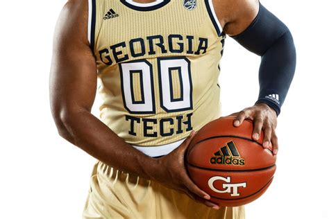 5 Georgia Tech Basketball Uniforms To Remember