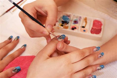 5 Top Nail Tech Classes In Los Angeles