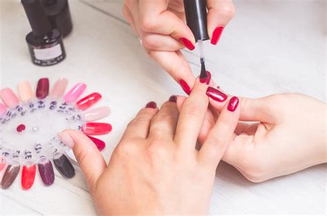 5 Top Nail Tech Schools In Boston