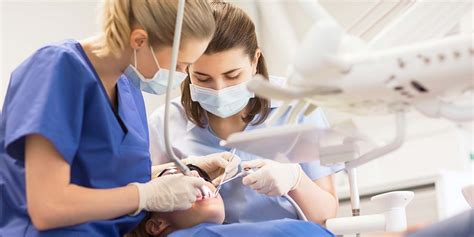 5 Ways Lincoln Tech Prepares Dental Assistants