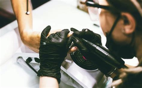 5 Ways Nail Tech School Costs Break Down