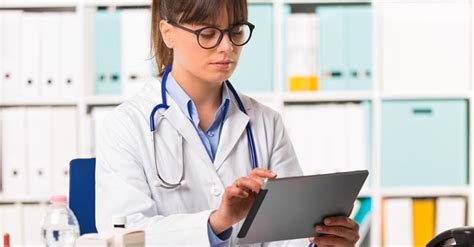 5 Ways Pharmacy Tech Informatics Improves Patient Care