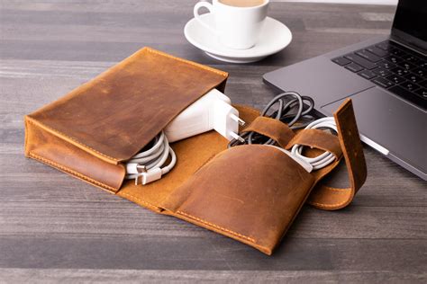 5 Ways To Upgrade Your Workspace With Leather Tech Organizers