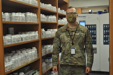 7 Ways Pharmacy Techs Support The Army