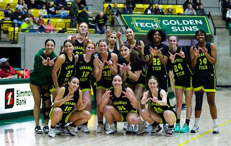 Arkansas Tech Golden Suns Womens Basketball Team