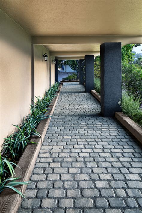 Champlain Grey By Techo-Bloc: Timeless Elegance For Outdoor Spaces