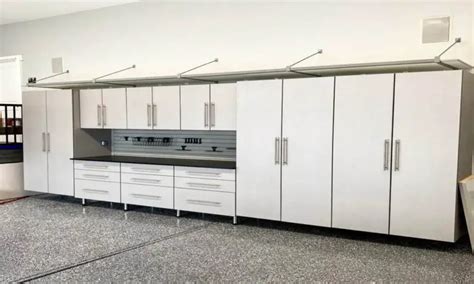 Maximize Storage With Garage Tech Cabinets Solutions