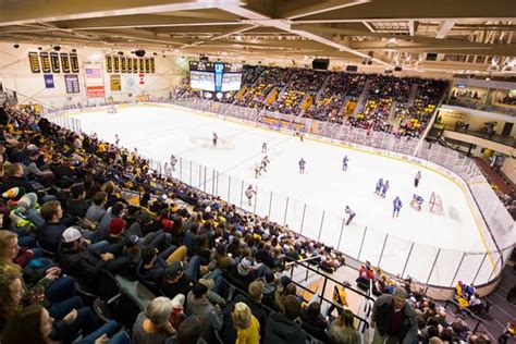 Michigan Tech Huskies Hockey Schedule 2023-2024