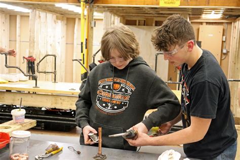 Shawsheen Tech Offers Night Classes For Aspiring Technicians