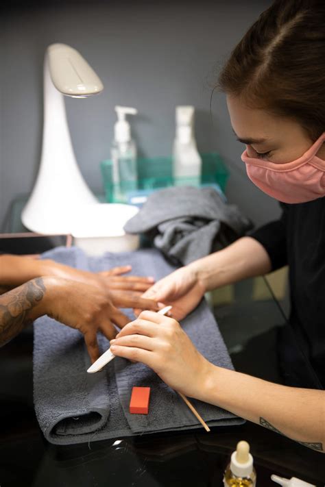 Top 5 Nail Tech Schools In Atlanta Ga